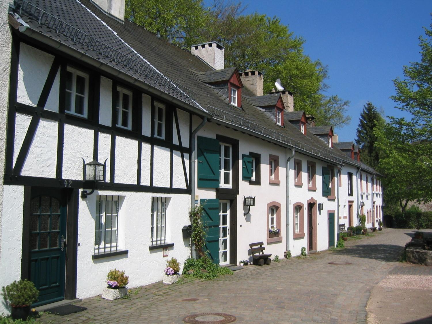 Burghaus&Villa Kronenburg Dahlem  Exterior foto